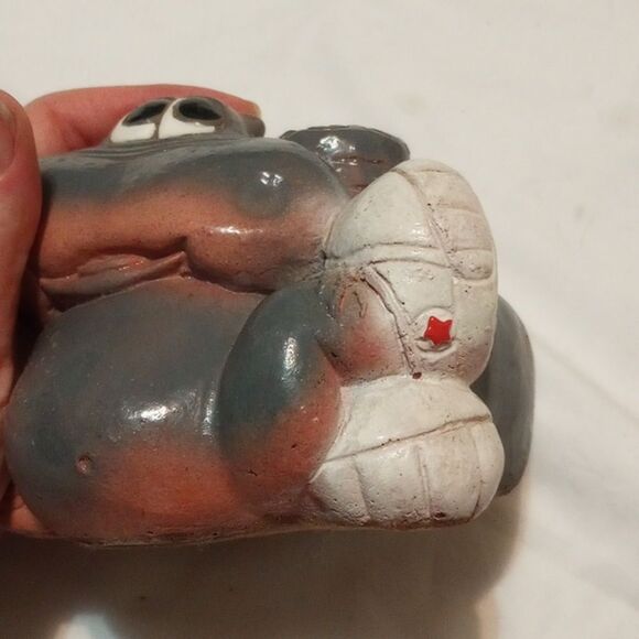 Handcrafted Hippo in Converse Clay Toothbrush Holder - Picture 3 of 8